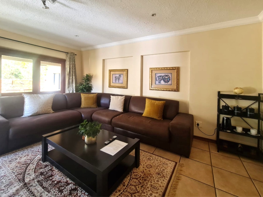 To Let 4 Bedroom Property for Rent in Eagles Landing North West